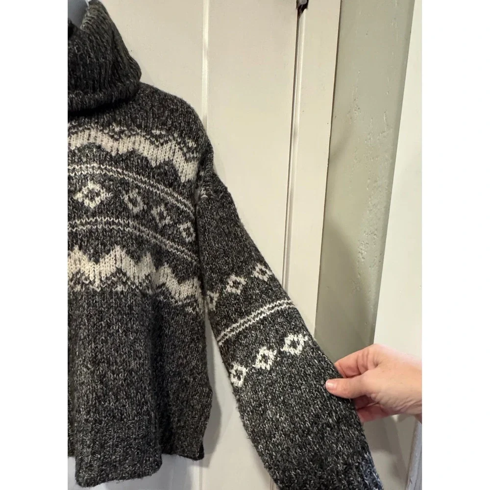 mi ami Women's M Grey Fair Isle Turtleneck Sweater Pullover Forever 21 - Picture 3 of 10